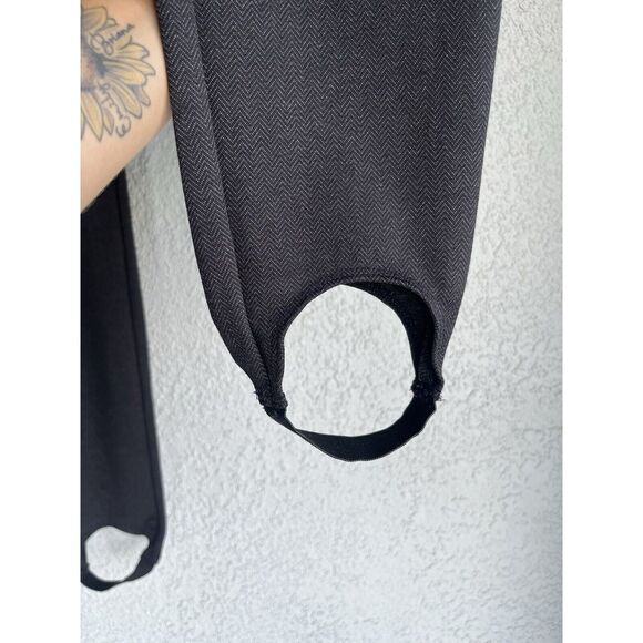 Chicos Chevron Stirrup Leggings - Size 0/ Small - Gray/Black - Picture 7 of 11